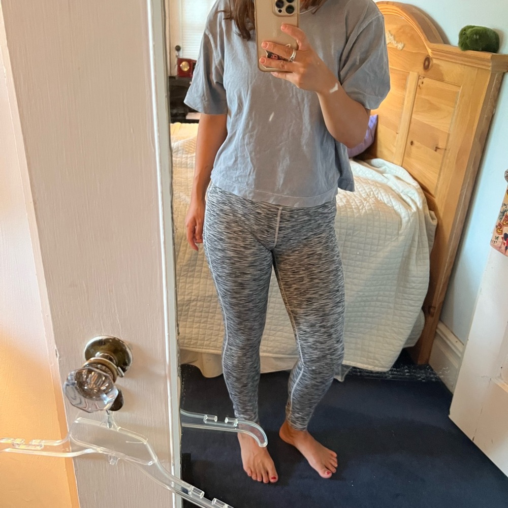 Gap Fit Black and White Leggings - Size Small